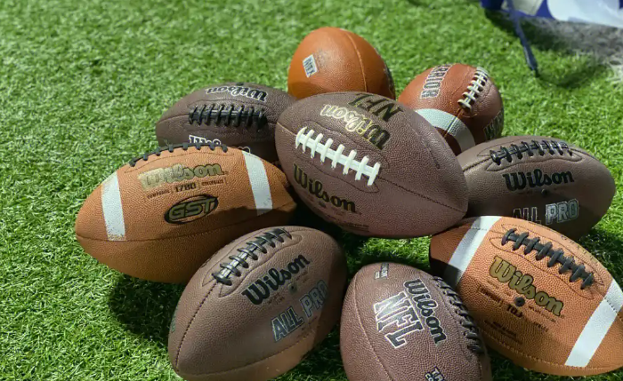 腰旗橄榄球/王璞/周日上午8:00-9:30/六中操场